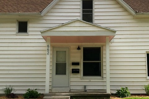 Building Photo - 662 Lamberton St NE