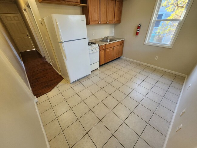 Foto del edificio - 2 Bed 1 Bath Apartment In Loch Sheldrake