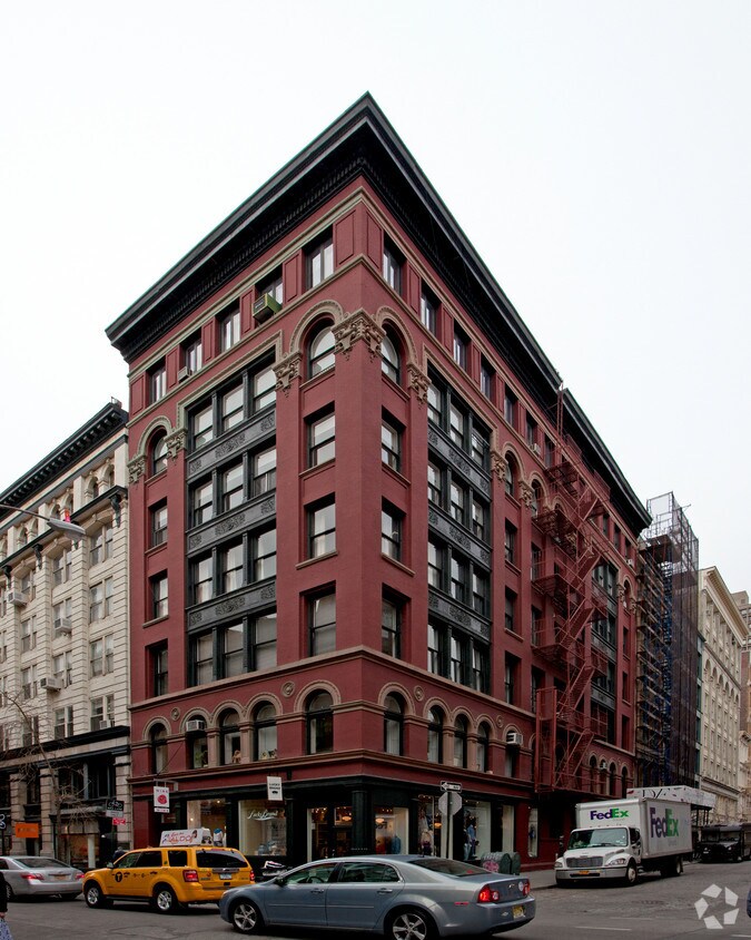 Primary Photo - 127-129 Prince St