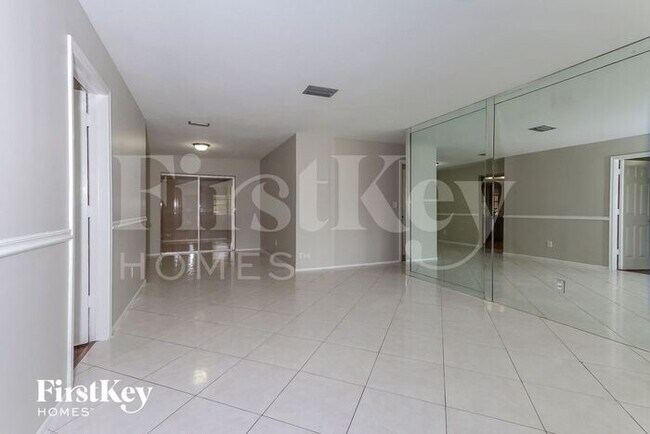 Foto del edificio - 6871 NW 12th St