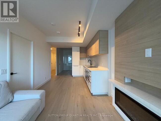 Photo du bâtiment - 1050 Eastern Ave