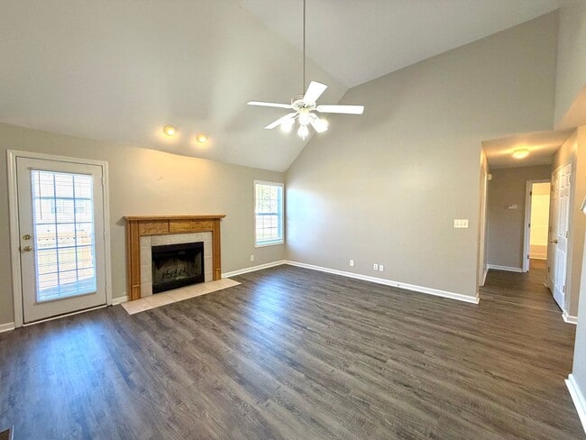 Building Photo - 265 Senator Dr