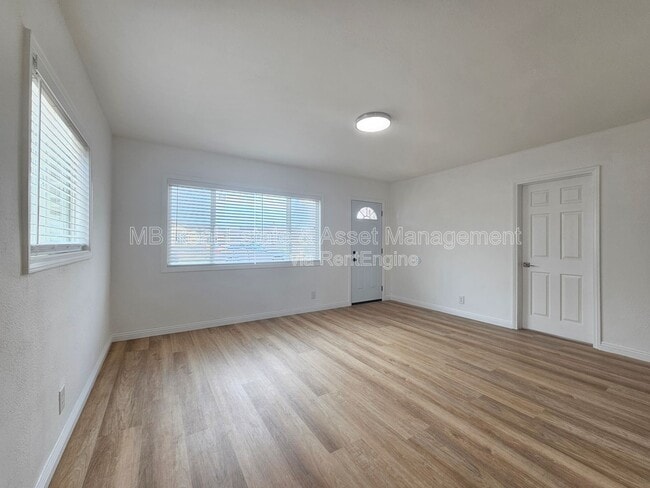 Foto del edificio - 4754 W 163rd St