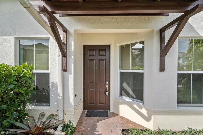 Building Photo - 23009 Clear Echo Dr