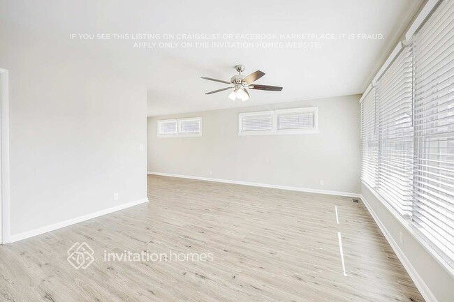 Foto del edificio - 728 Winthorne Dr