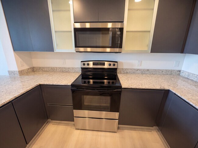 Foto del edificio - 5579 Millenia Park Blvd