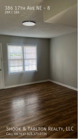 Building Photo - 2 Bedroom 1 Bathroom