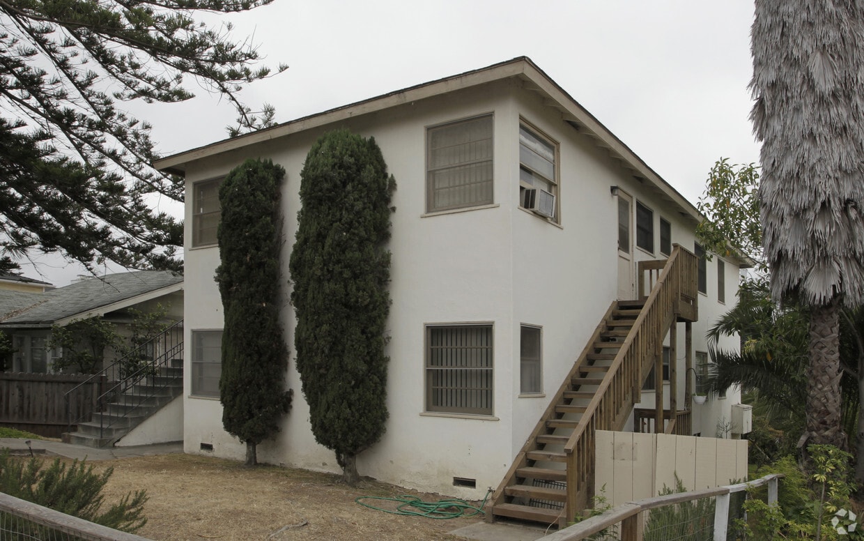 Building Photo - 4062-4068 Alabama St