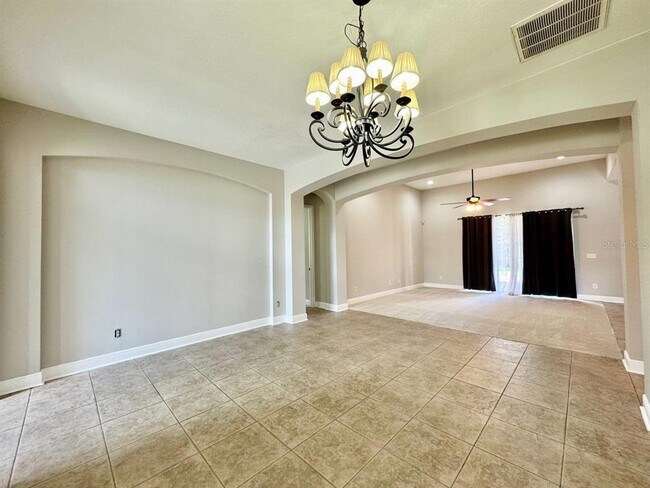 Building Photo - 10530 Palm Cove Ave