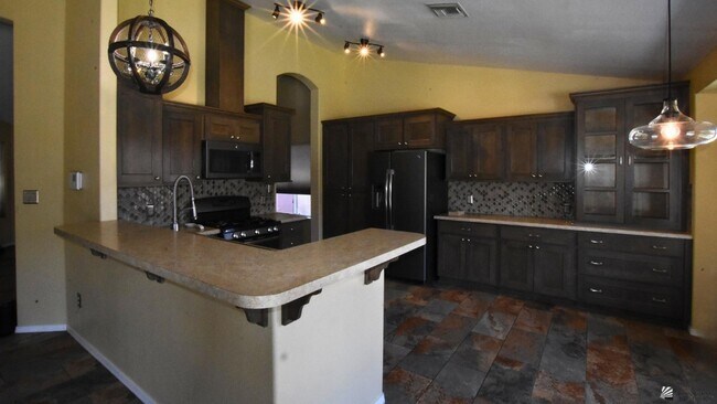 Foto del edificio - 3371 W 13th Pl