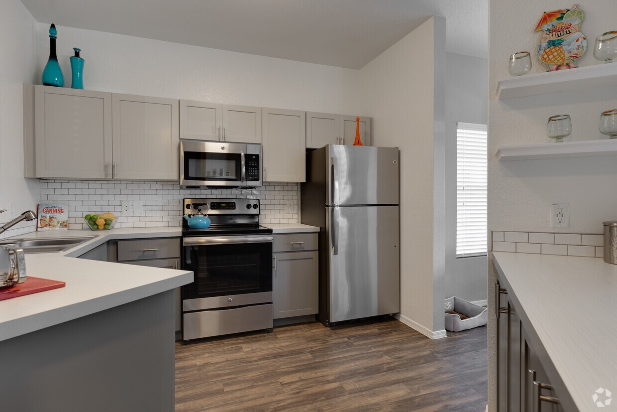 Luxe at Ocotillo Apartments in Chandler, AZ