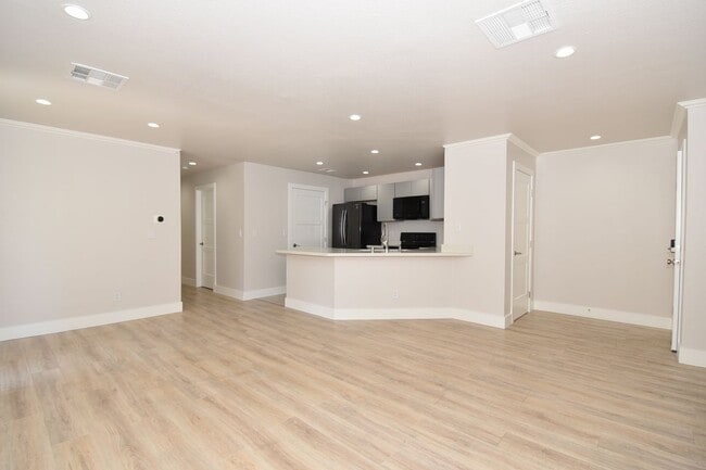 Building Photo - 8600 W Charleston Blvd