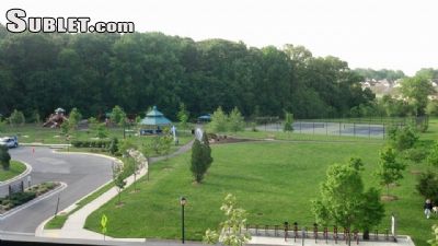 Building Photo - 717 Fallsgrove Dr
