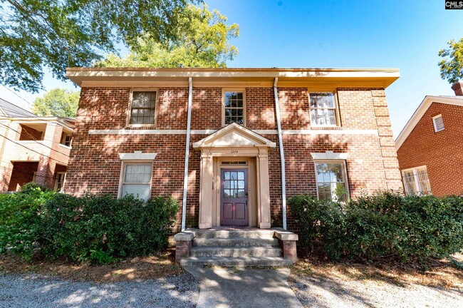Foto del edificio - 1219 Elmwood Ave