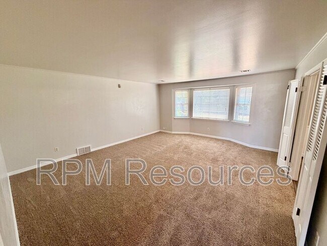 Foto del edificio - 4120 NW 44th St