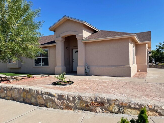 Building Photo - 3057 Manny Aguilera Dr