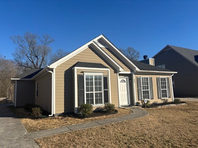 Building Photo - 405 Walker Way