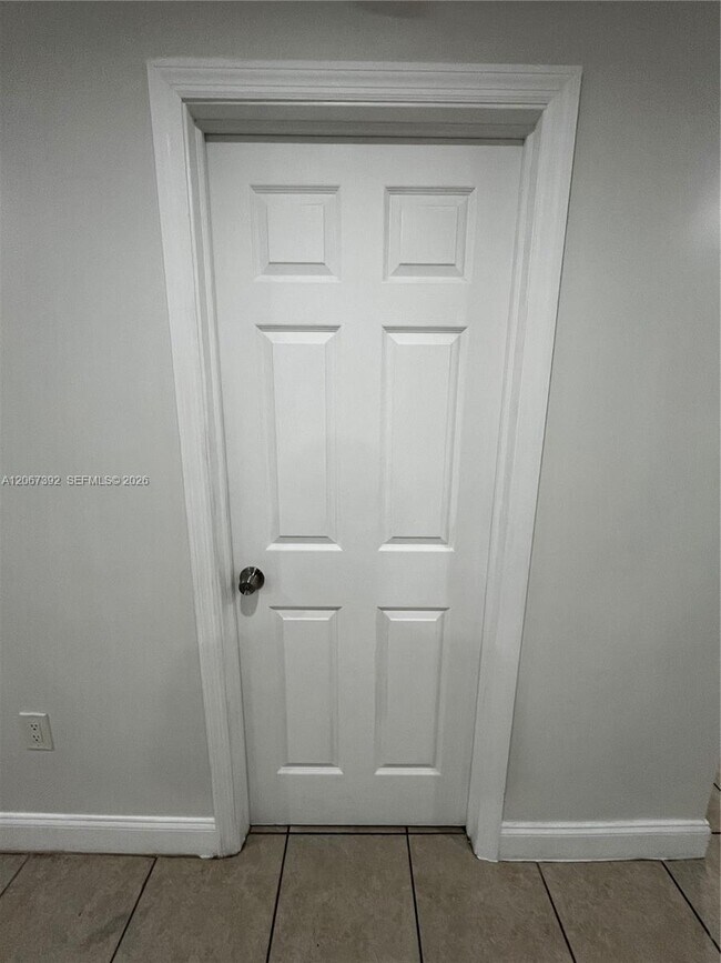 Foto del edificio - 5926 Wiley St