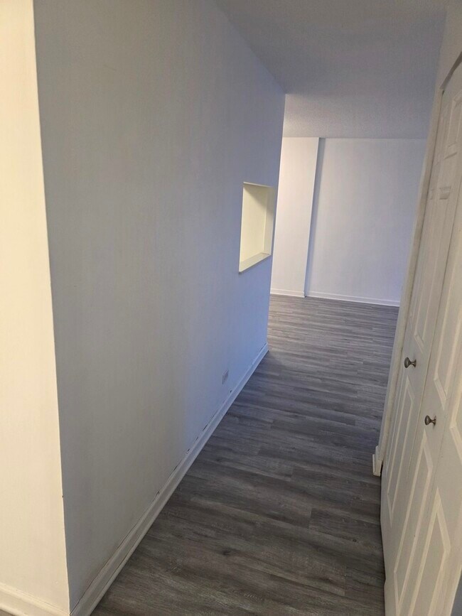 Foto del edificio - 1840 Huntington Blvd