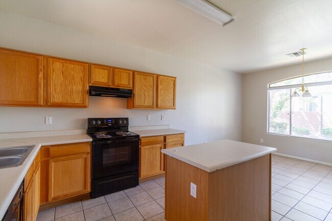 Foto del edificio - 2600 E Springfield Pl