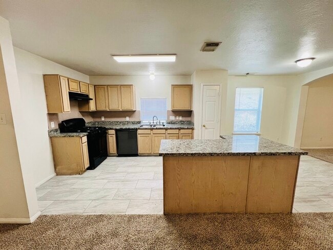 Building Photo - 2027 Mickle Creek Dr