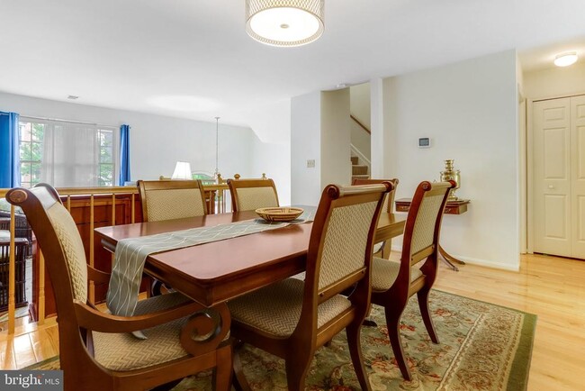 Building Photo - 7415 Salford Ct