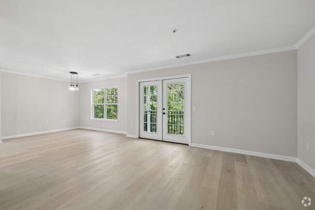 2BR, 2.5BA - 1,388SF - Living Room - The White Oaks