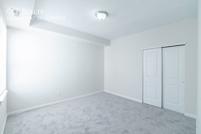 Foto del edificio - Three Bedroom Close to Temple University