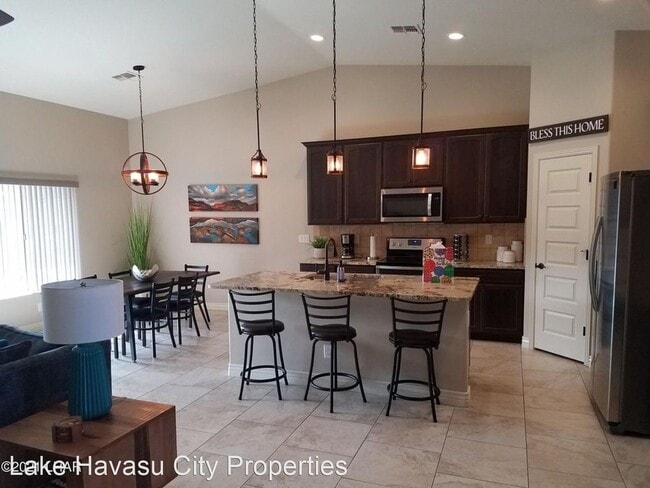 Building Photo - 3 br, 2 bath House - 3270 Chemehuevi Blvd