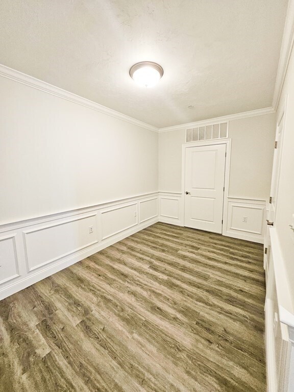 Foto del edificio - 320 Middlesex Ave