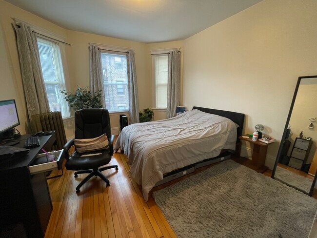 Foto del edificio - 1355 Commonwealth Ave