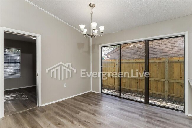 Building Photo - 4618 La Loma St