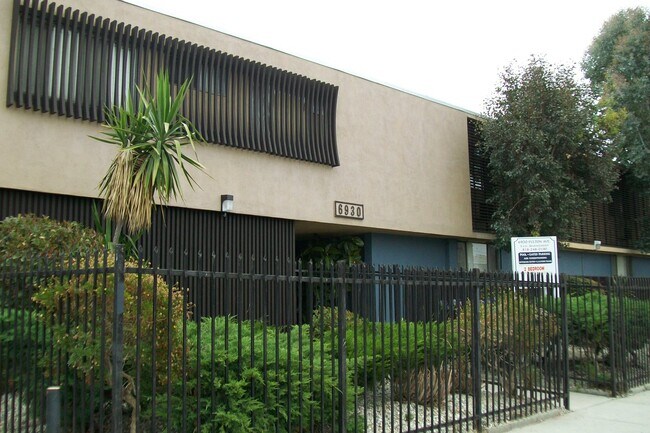 Building Photo - 6930 Fulton Ave