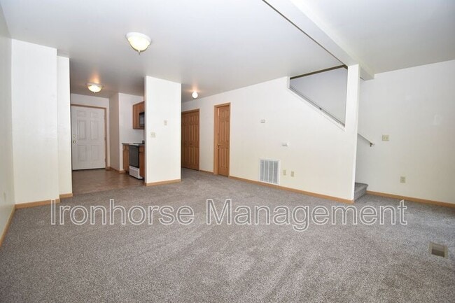 Building Photo - 2460 Wheeler Dr