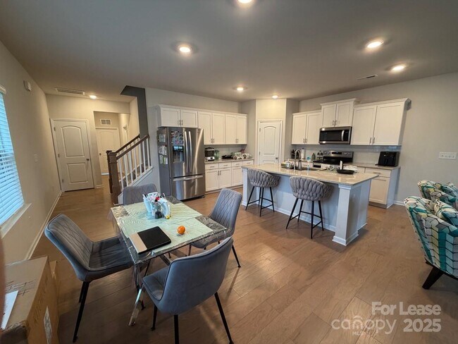 Foto del edificio - 403 Wescott St