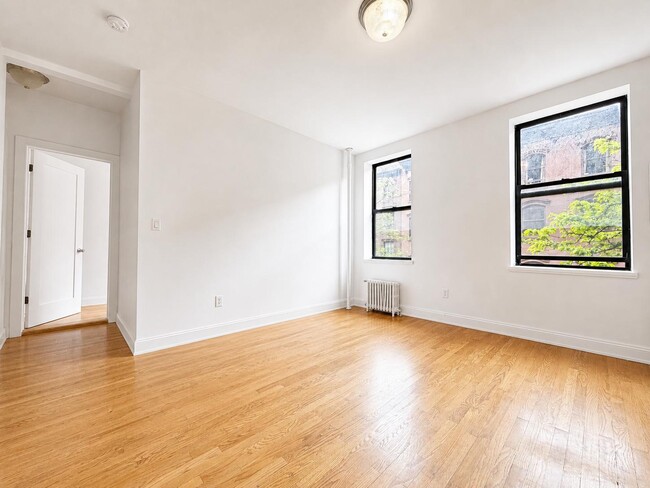Foto del edificio - 29 W 12th St