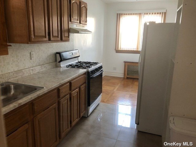 Foto principal - 55-30 84th St