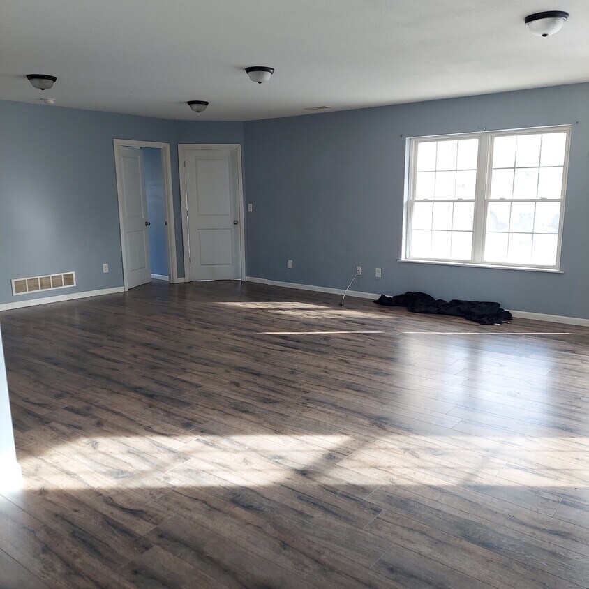 605 Harrison Ave, Moberly, MO 65270 House for Rent in Moberly, MO