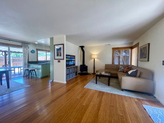 Building Photo - 13752 Woodgate Pl