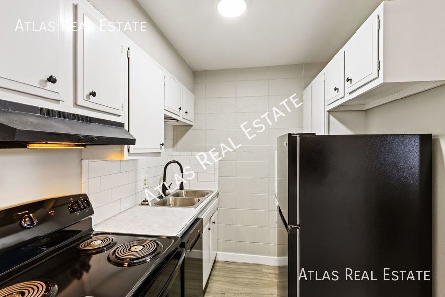 Foto principal - 901 S Taft Hill Rd