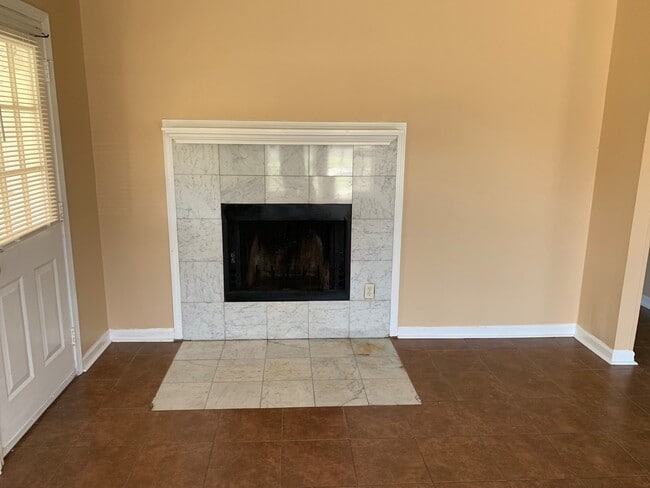 Building Photo - 2257 Goldbrier Ln