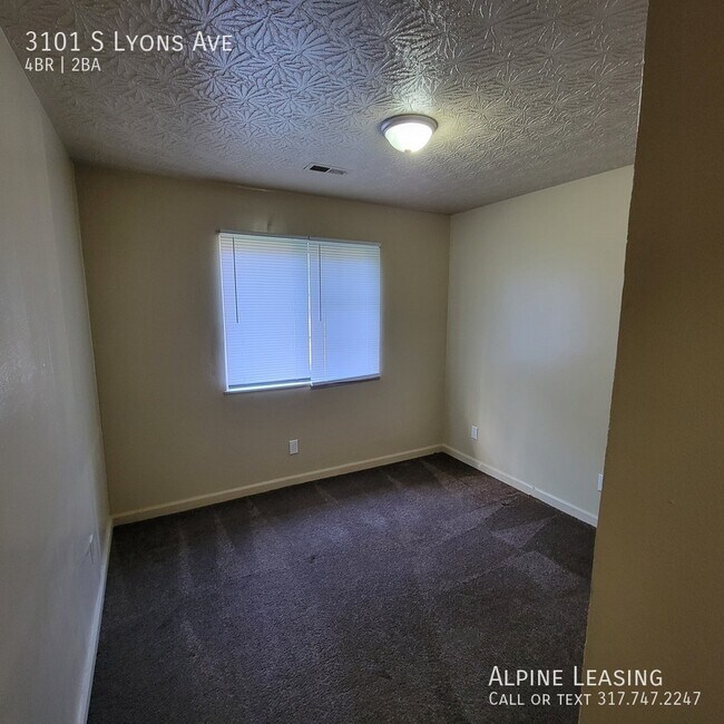 Foto del edificio - 3101 S Lyons Ave
