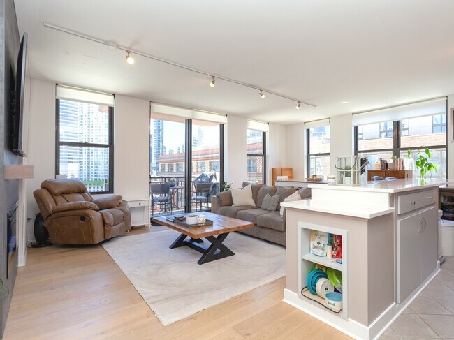 Foto del edificio - 330 N Jefferson St