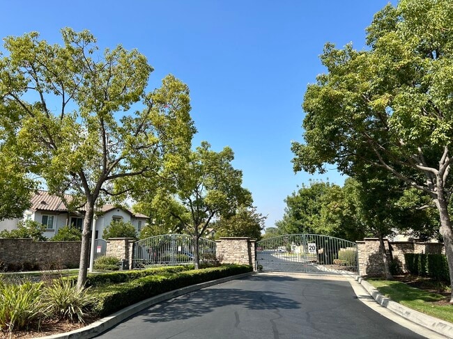 Gate - 146 Martindale Way