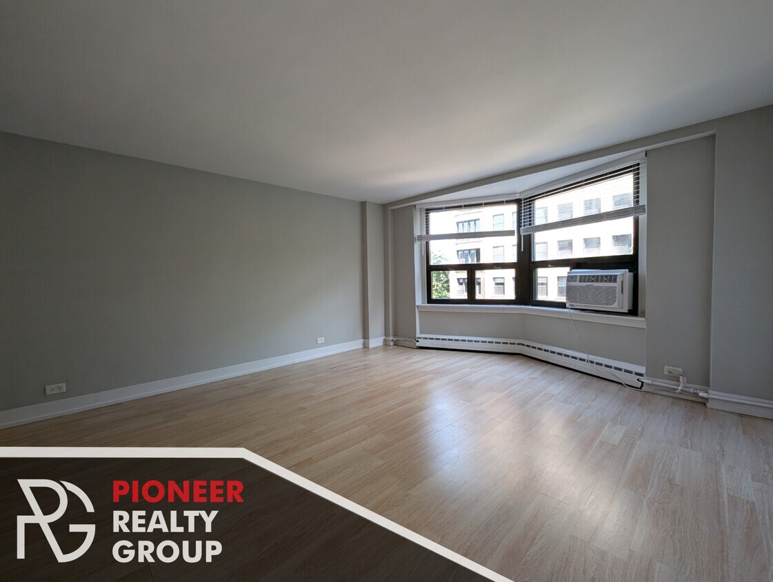 Foto principal - 433 W Wellington Ave