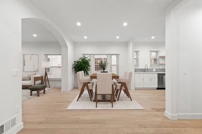 Building Photo - 6511 Orange St. Los Angeles, CA 90048