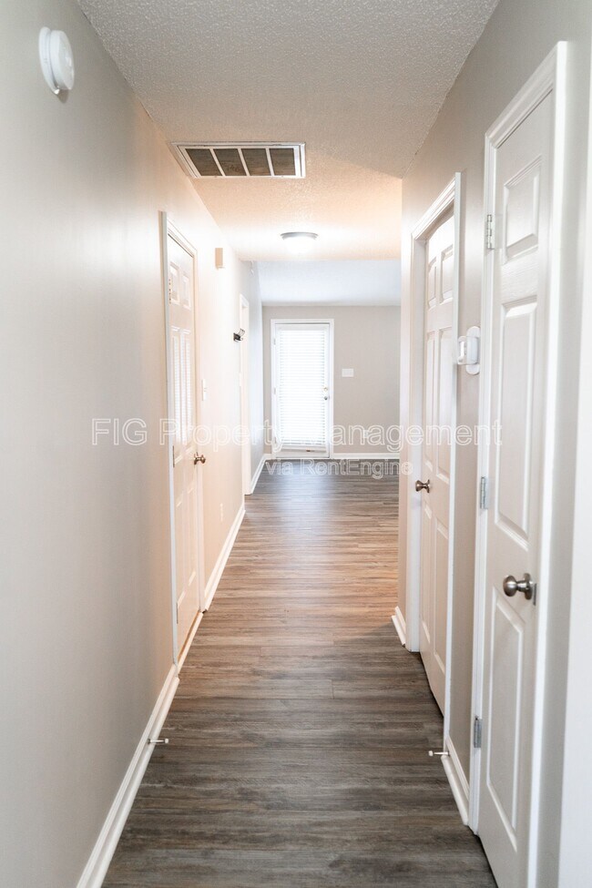 Foto del edificio - 8013 Keybridge Way