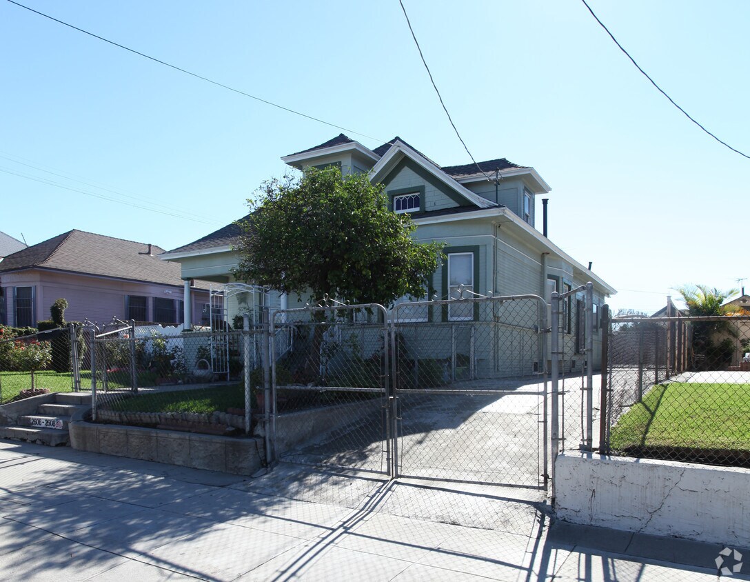 26062608 Darwin Ave, Los Angeles, CA 90031 Apartments in Los Angeles