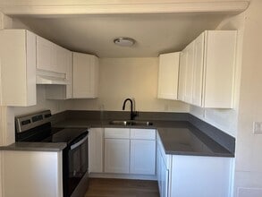 Building Photo - 1709 Kilbreth Dr