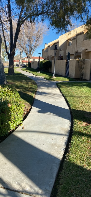 Building Photo - 1850 E Ave J2